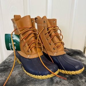 L.L. Bean Boots, classic Navy and Tan, Women’s, NWT